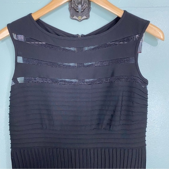 Tadashi Shoji Illushion Mesh Stripe Evening Gown Sz XS Black Maxi‎ - Picture 2 of 8